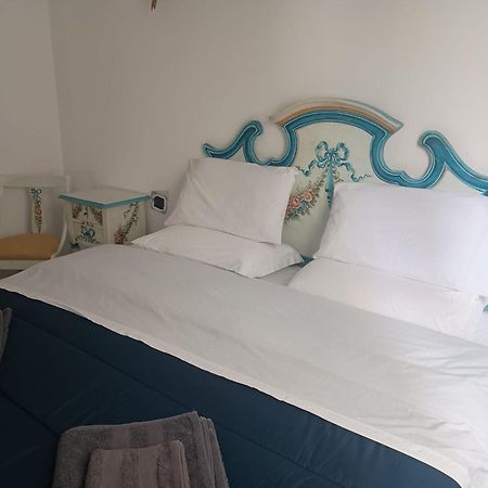 La Casa Di Rosa Lägenhet Sorrento Exteriör bild