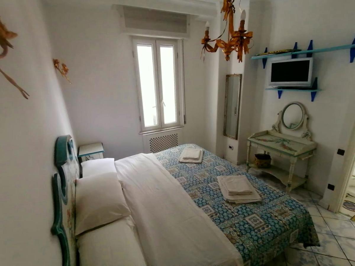 La Casa Di Rosa Lägenhet Sorrento Exteriör bild